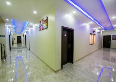 Qeesh Quintessential 公寓