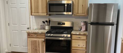 微波炉、烤箱、炉灶、洗碗机