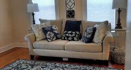 Delia's River Retreat:  Charming 3 Bedroom Cottage in St. Marys, Georgia