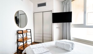 Appartement Confort | 1 chambre, rideaux occultants, fer et planche à repasser, Wi-Fi gratuit