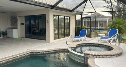 RUM CAY GETAWAY: South facing waterfront home, private pool/spa, bar, and dock.