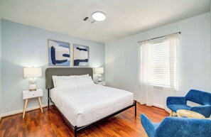 2 chambres, fer et planche à repasser, lit de bébé portatif, Wi-Fi