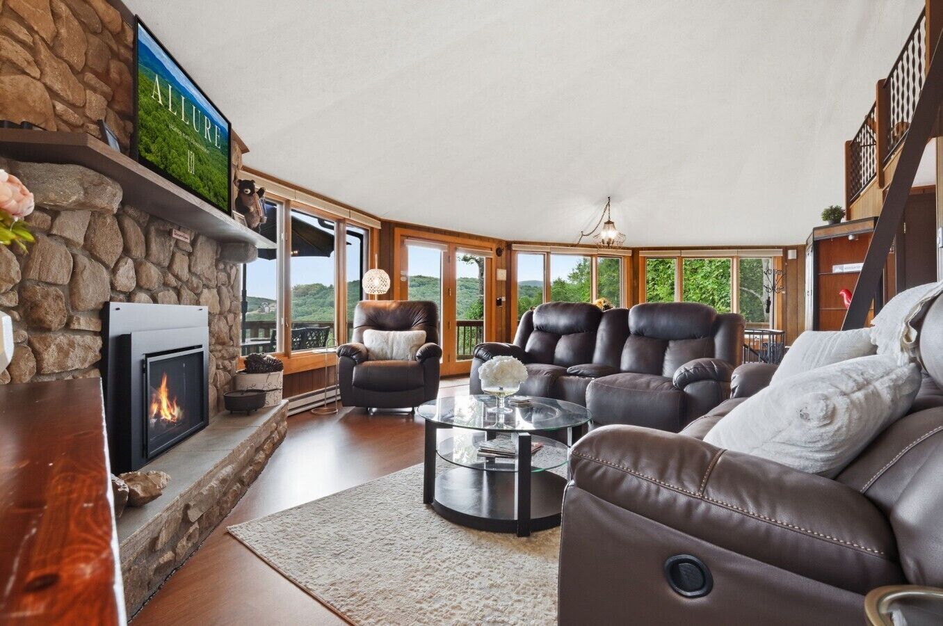 Spectacular Views - 4 Bedrooms, Sleeps 9 - Beech Mountain, NC