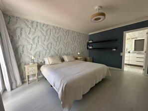 3 chambres, bureau, fer et planche à repasser, Wi-Fi