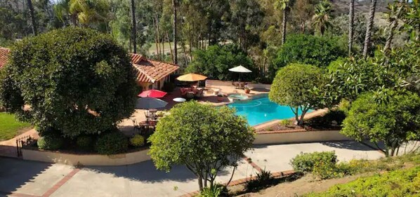 Alberca al aire libre 
