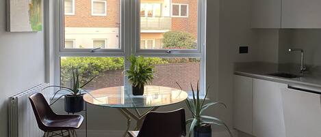 Fridge, microwave, dishwasher