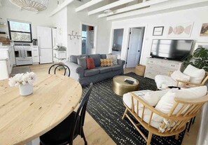 TV, offices - Black Barn Ranch: Pet Friendly with Hill Views + Downtown Close (San Luis Obispo)