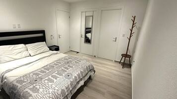 2 chambres, fer et planche à repasser, Wi-Fi, draps fournis