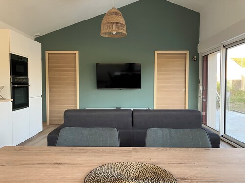 Jolie maison à Machecoul avec jardin et vue sur la campagne. Gîte très au calme