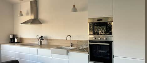 Microwave, oven, stovetop, dishwasher
