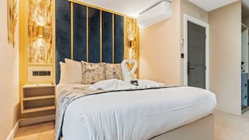 Premium bedding, minibar, free WiFi, bed sheets