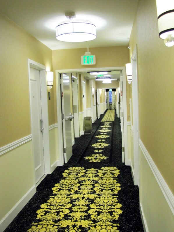 Interior - 4 nights, 01/11/26 - 01/15/26, @ 1BR Deluxe unit - Walk to JP Morgan Conference (San Francisco)