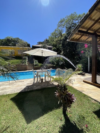 2 piscinas al aire libre