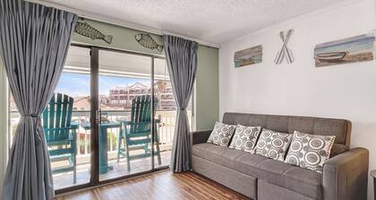 Beautiful Galveston, ocean front, Ocean views, Comfortable Beds N Amazing pools.