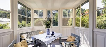 A Holiday Dream next to Vienna