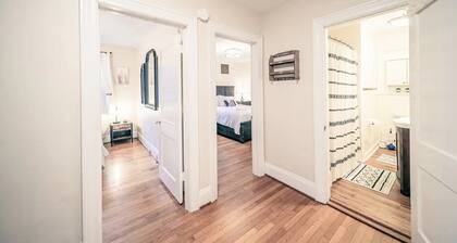 Center Street Retreat - One Block from Downtown Apex