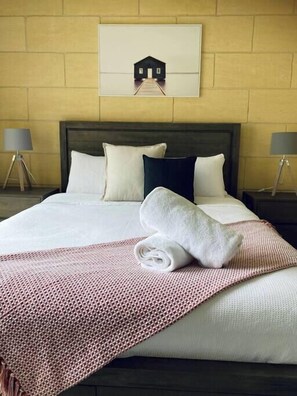 2 bedrooms, iron/ironing board, WiFi, bed sheets - Surf break at Bayview villas SEA VIEW (Port Campbell)