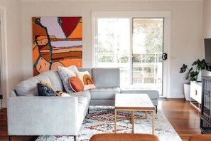 TV, fireplace, books, offices