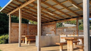 Outdoor dining - The Hangout KING BEDS Hammock Chairs with a View (Port Campbell)
