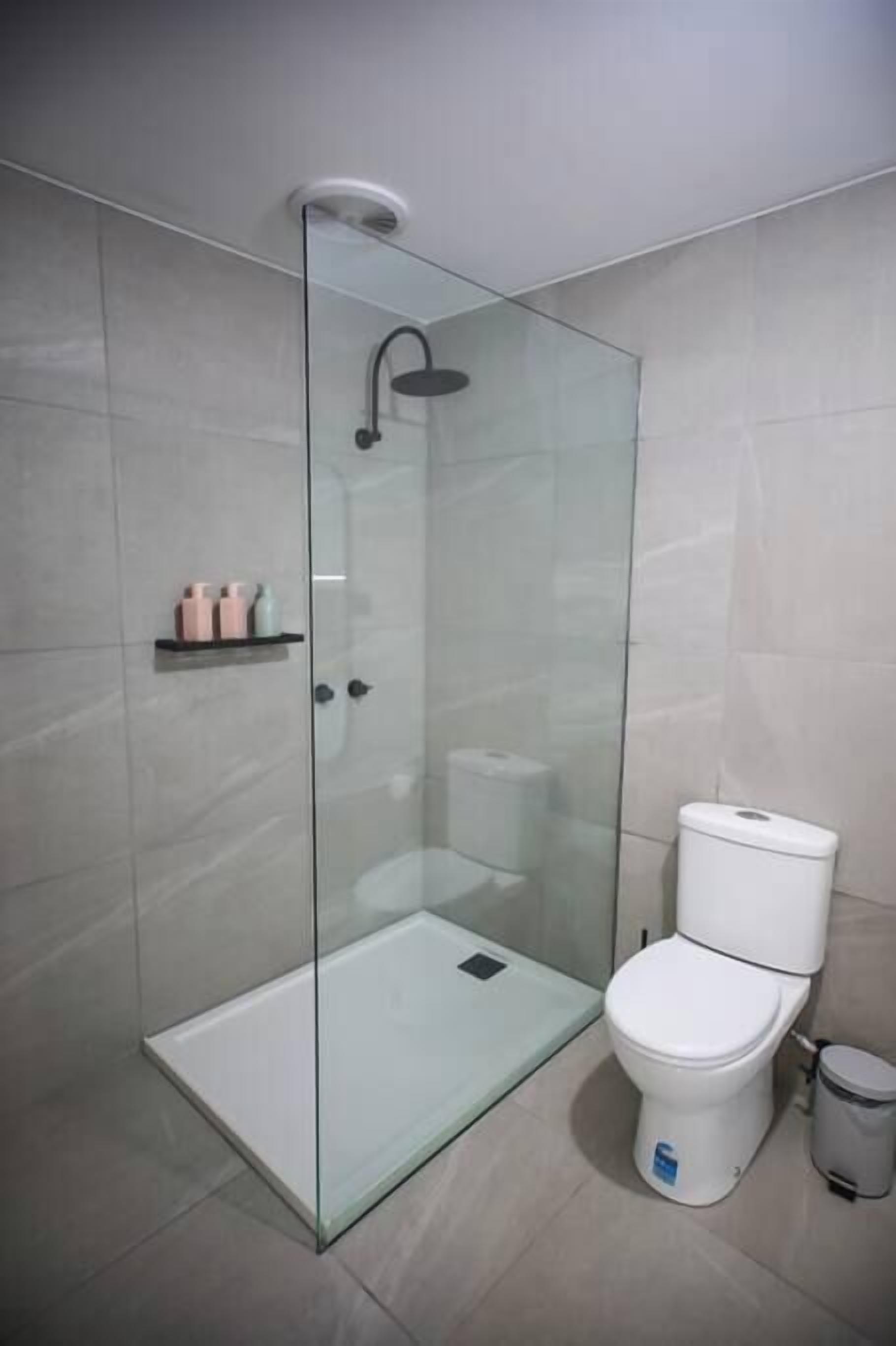 Een douche, een haardroger