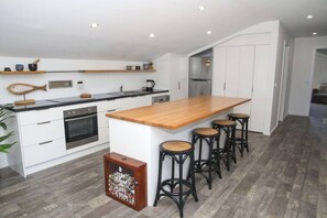 Fridge, microwave, oven, stovetop - 12 Rocks Beach View Loft. Central Port Campbell. (Port Campbell)