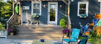 Sunsets, Surf and Serenity at Sandpiper Cottage!