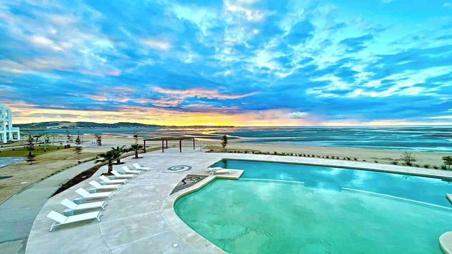 Blue House LV 2-4 Costa Divina by Kivoya