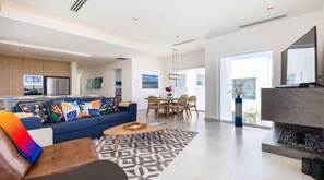 Familienapartment, 2 Schlafzimmer, Seeblick | Wohnbereich