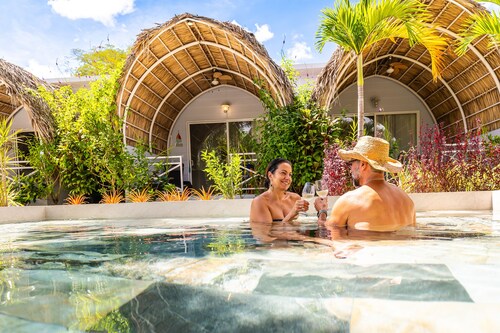 Les Voiles Blanches Tamarindo 