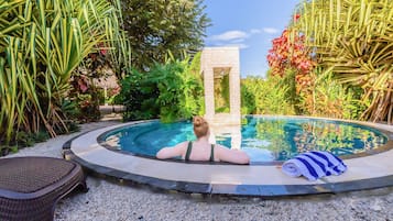 Family Bungalow, Ensuite, Garden View | Outdoor spa tub