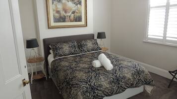 4 chambres, lit parapluie, Wi-Fi gratuit, draps fournis