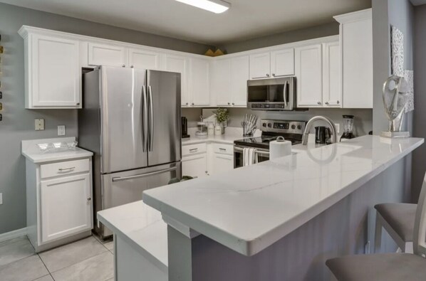 Fridge, microwave, oven, stovetop