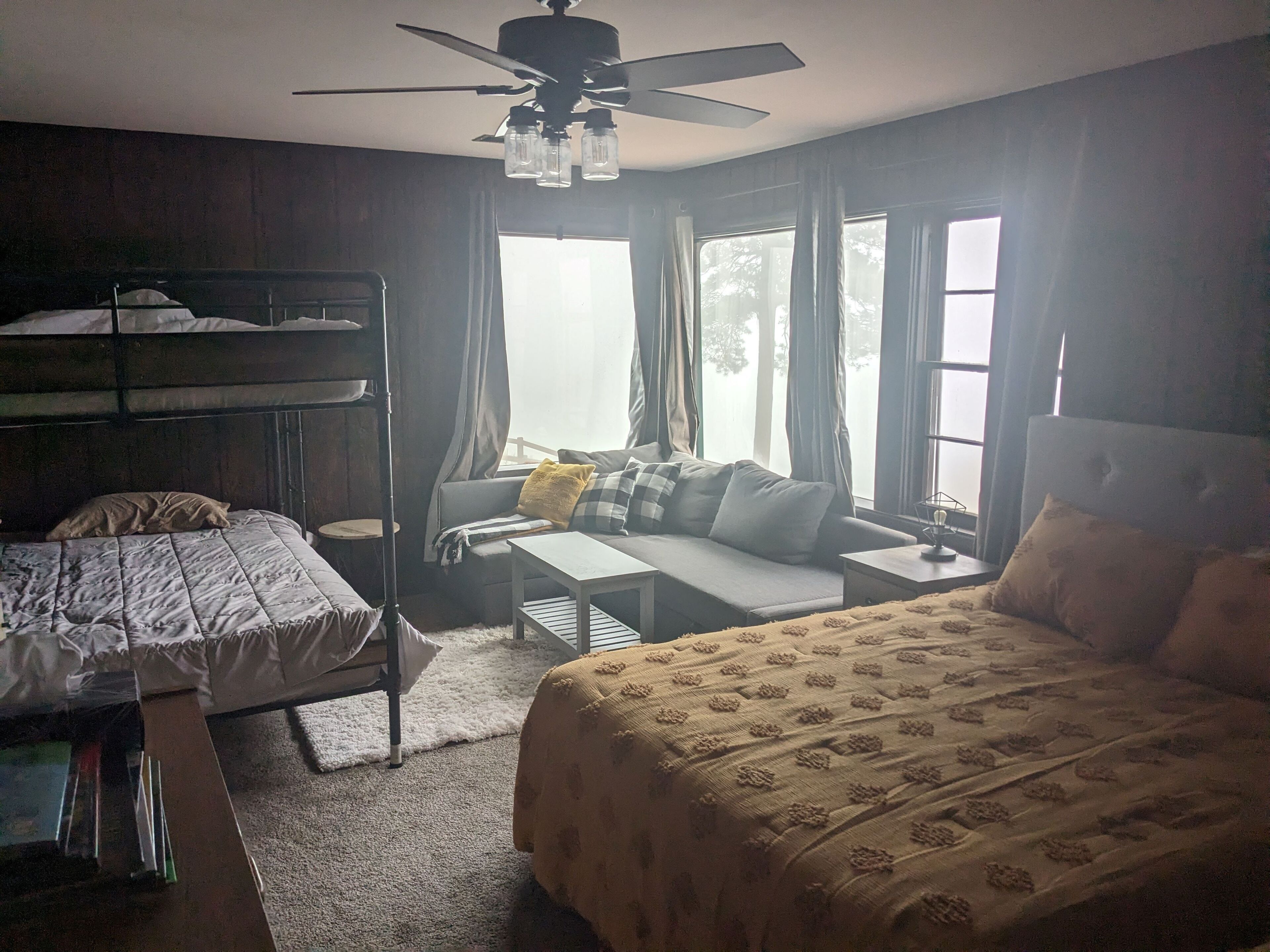 2 bedrooms, WiFi, bed sheets