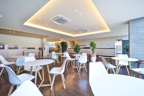 Reception - Browndot Busan Newport Signature (Changwon)