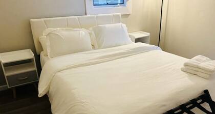 Horace House On The Hill