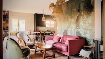 Ălytelevisio, kirjoja