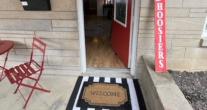 The Hoosier Hideaway ~ 3BR 2B House across the street from Memorial Stadium