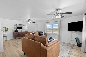 Smart TV - Clean Cottage - 6 Minutes to World Equestrian Center! (Ocala)