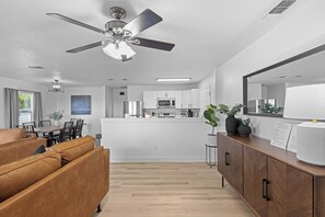 Interior - Clean Cottage - 6 Minutes to World Equestrian Center! (Ocala)