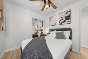 2 habitaciones, tabla de planchar con plancha, internet y ropa de cama 