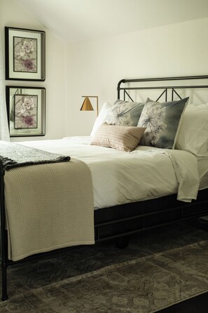 5 Schlafzimmer, Bügeleisen/Bügelbrett, WLAN, Bettwäsche