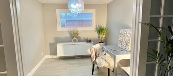 Cozy Bungalow with a Pool