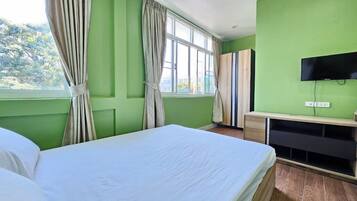 Standard Double Room | Free WiFi, bed sheets