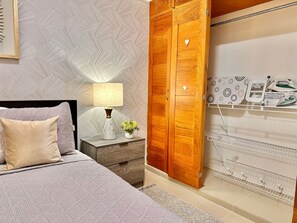 1 chambre, bureau, fer et planche Ă repasser, Wi-Fi