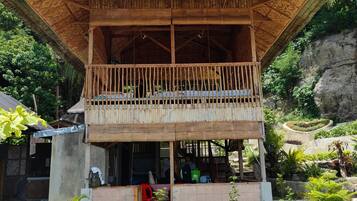 1 habitación y ropa de cama