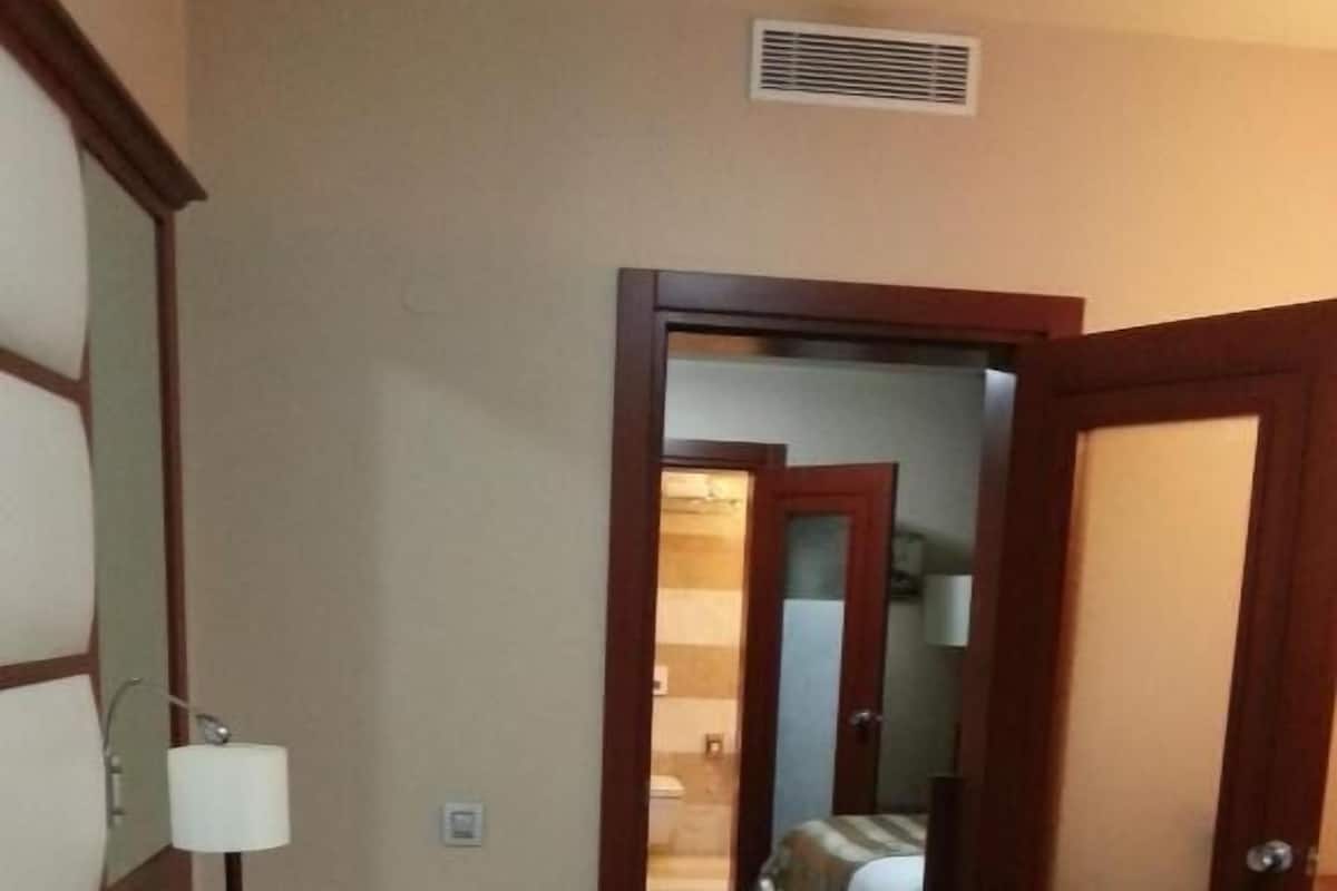 Triple Room | Down comforters, minibar, in-room safe, desk