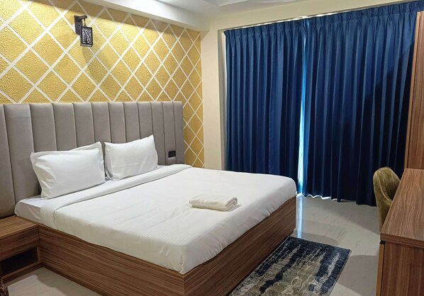 Superior Room | 1 bedroom, Frette Italian sheets, premium bedding, memory-foam beds