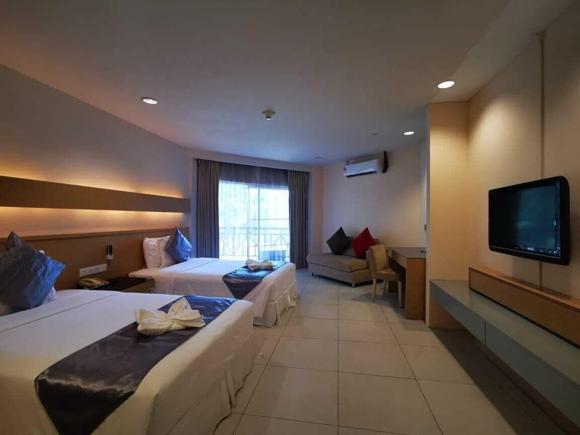 Minibar, individually furnished, desk, laptop workspace