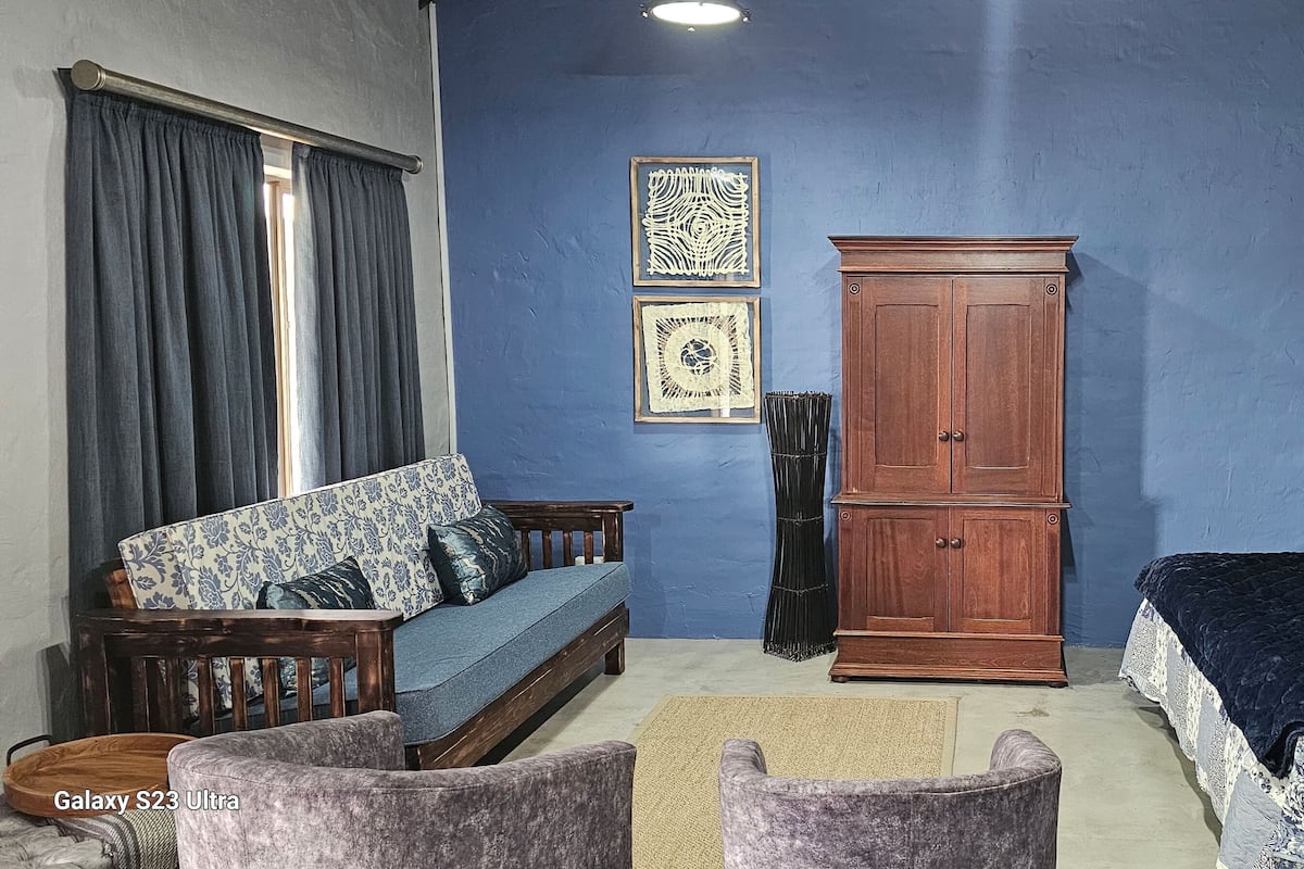 Luxury Chalet | Hypo-allergenic bedding, individually decorated, individually furnished