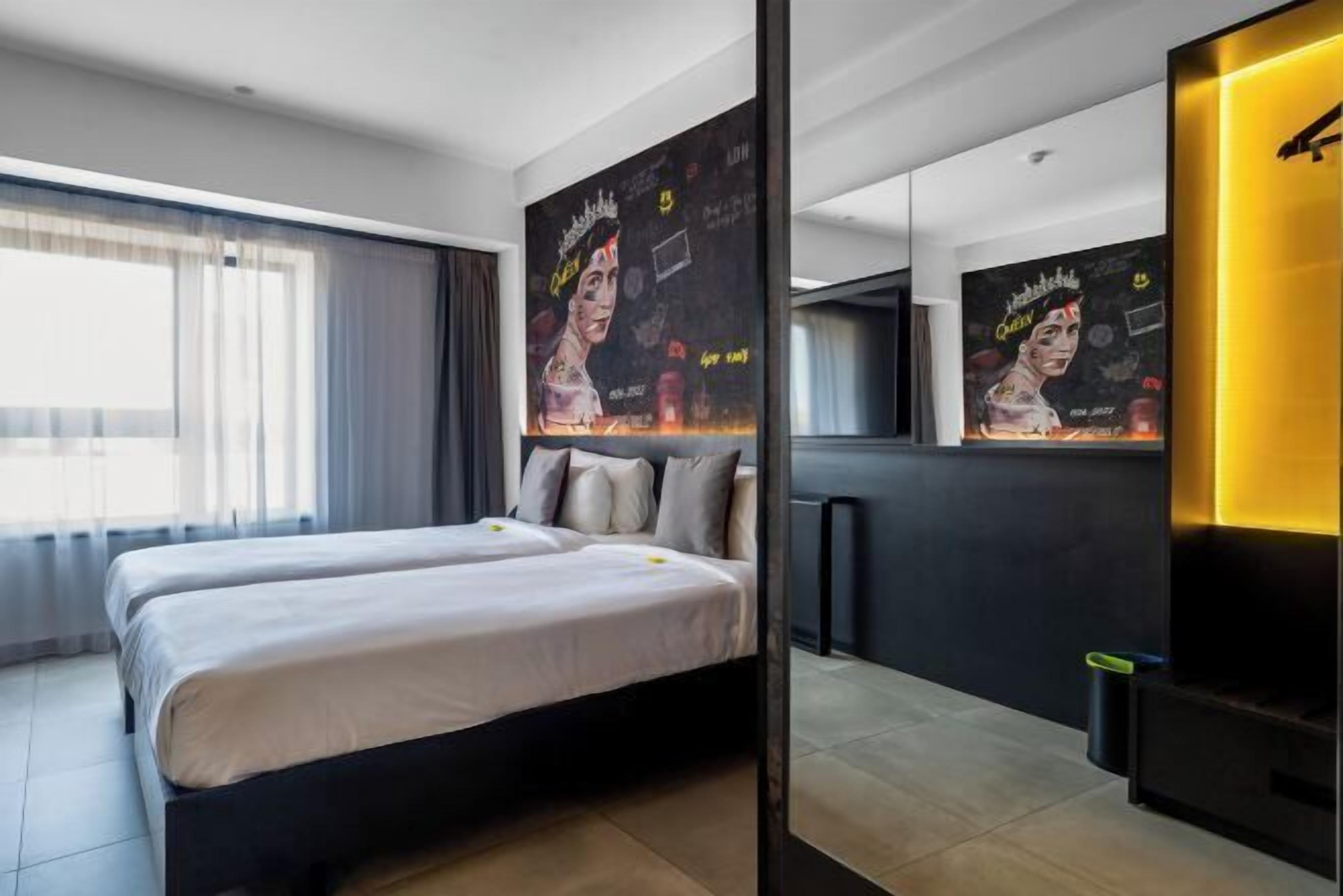 Minibar, in-room safe, desk, blackout curtains